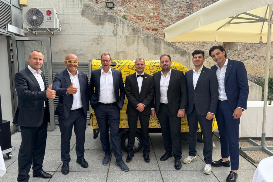 Franchise-Gala mit Lucky Car